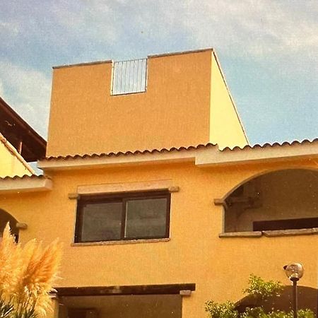 Giglio Apartment Vista Mare E Parcheggio Privato Porto Rotondo Buitenkant foto