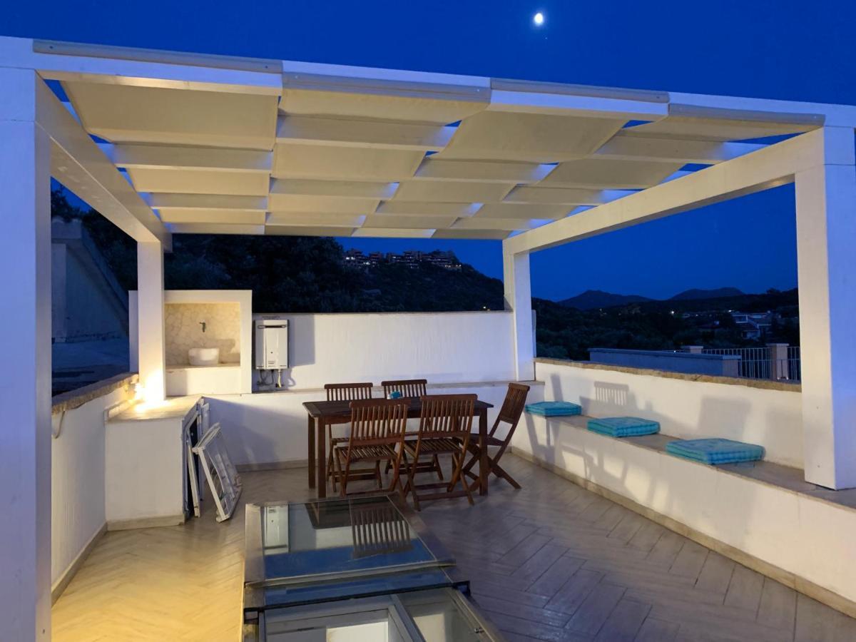 Giglio Apartment Vista Mare E Parcheggio Privato Porto Rotondo Buitenkant foto
