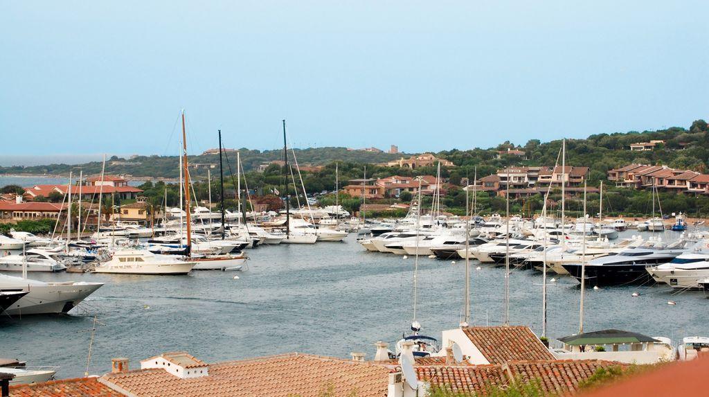 Giglio Apartment Vista Mare E Parcheggio Privato Porto Rotondo Buitenkant foto